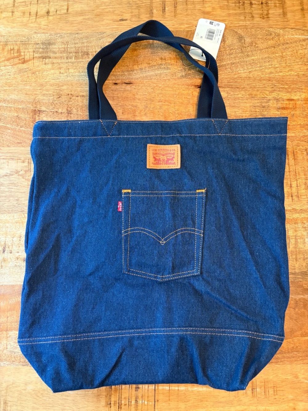 NWT- Levis Dark Denim Tote Bag with Front Pocket 💙